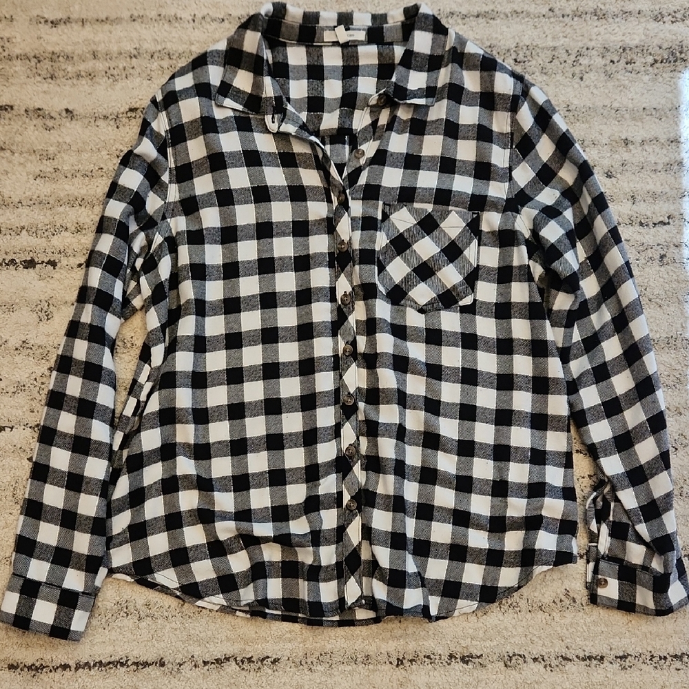 Maurices Plaid Button-Down Shirt With Silver Accent - Super Soft!!! Large